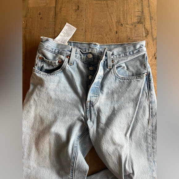 Levi’s 501 - Picture 5 of 7